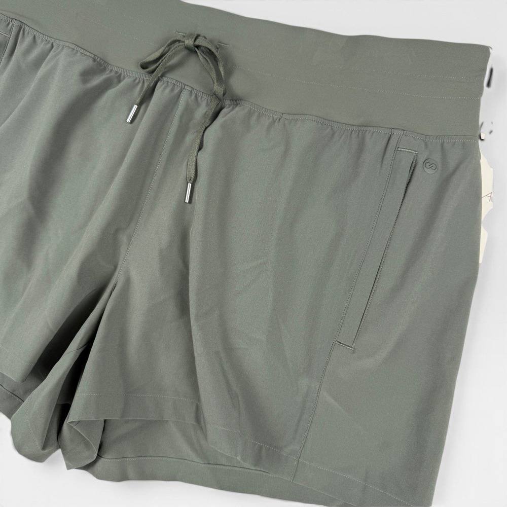 CALIA Effortless TrueLight 4" Shorts Womens XL Muted Green Activewear - Picture 2 of 9
